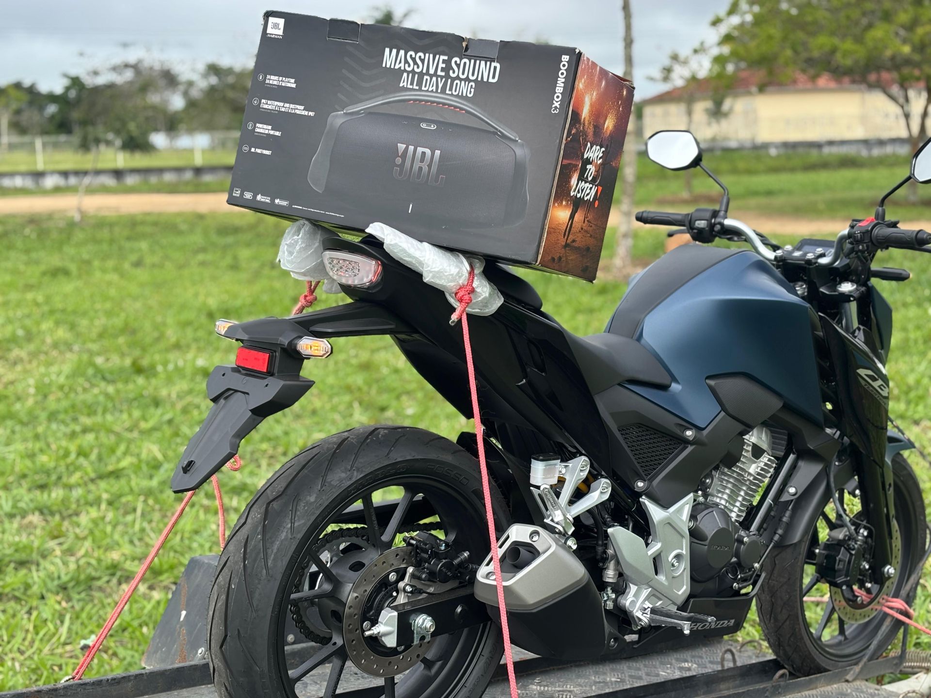 MILHAR : CB TWISTER 300F 2025 + JBL BOOMBOX 3 OU 35.000,00 MIL NO PIX SORTEIO 23 DE JULHO