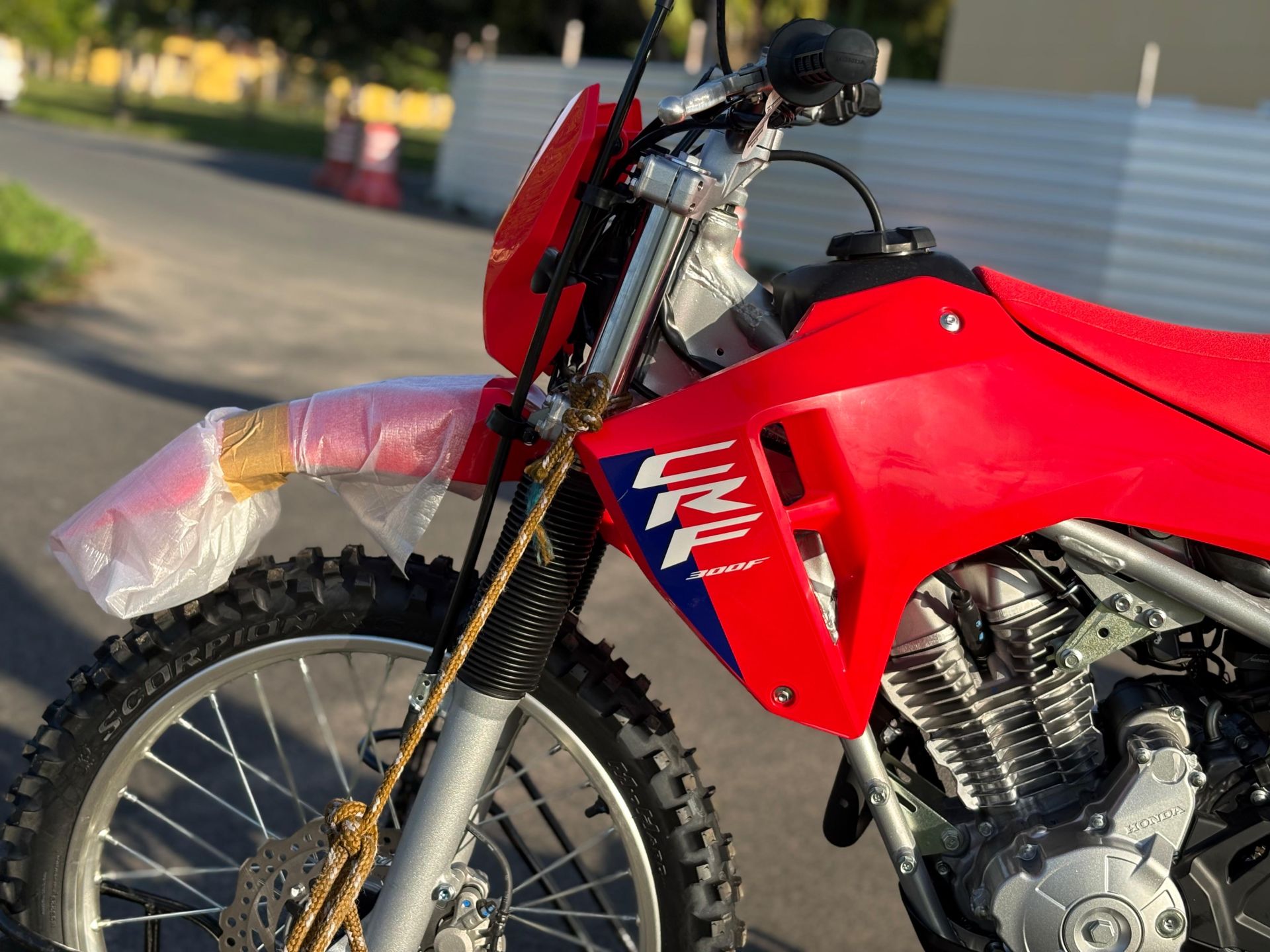 MILHAR : CRF 300 2025 + IPHONE 16 OU 35.000,00 MIL NO PIX SORTEIO 05 DE NOVEMBRO