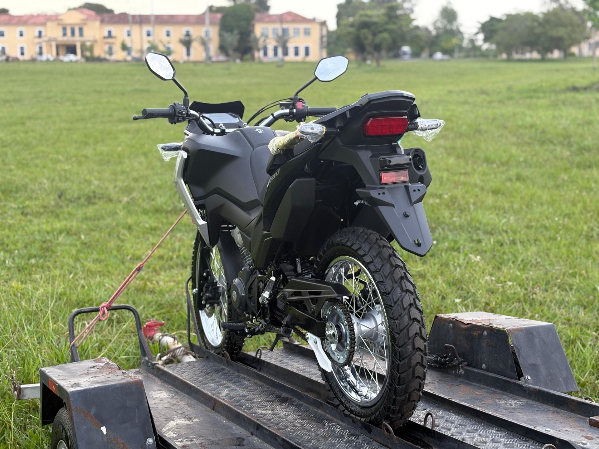 MILHAR : XRE 190 2026 + IPHONE 16 PRO MAX OU 35.000,00 MIL SORTEIO 03 DE DEZEMBRO 