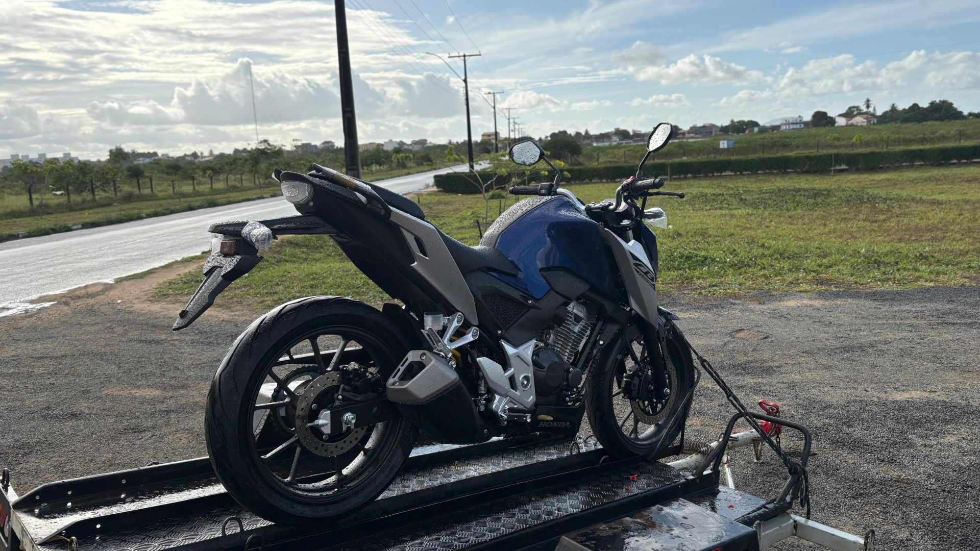 MILHAR : CB TWISTER 2026 + IPHONE 17 PRO MAX OU 35.000,00 MIL SORTEIO 21 DE JANEIRO 