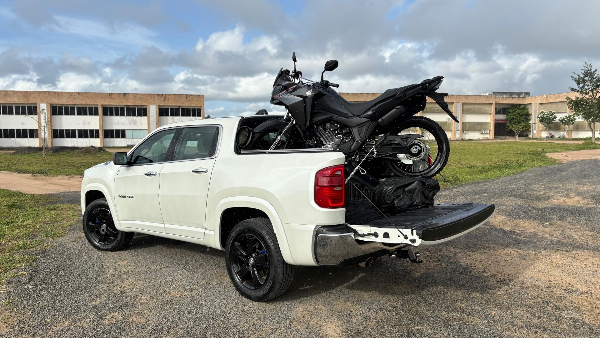 MILHAR : RAM RAMPAGE LARAMIE AUTOMÁTICA 2024 GASOLINA + SAHARA 2026 OU 250.00,00 MIL  SORTEIO 24 DE JANEIRO 