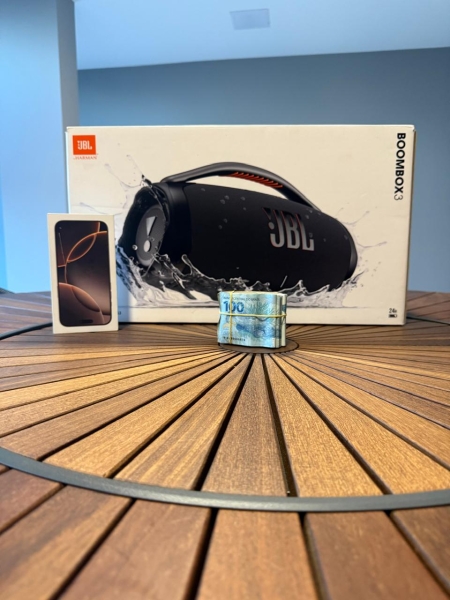 CENTENA : IPHONE 16 PRO MAX  + JBL BOOMBOX 3 OU 12.000,00 MIL NO PIX SORTEIO 24 DE MAIO